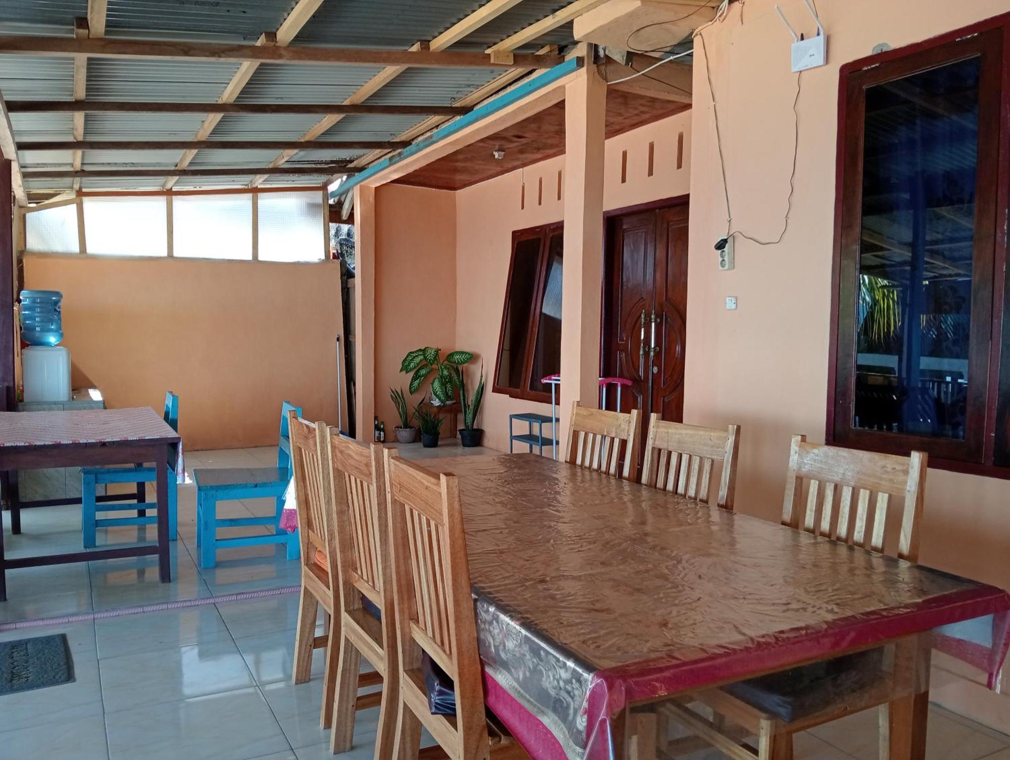 Mamalis Homestay Manado Exterior foto