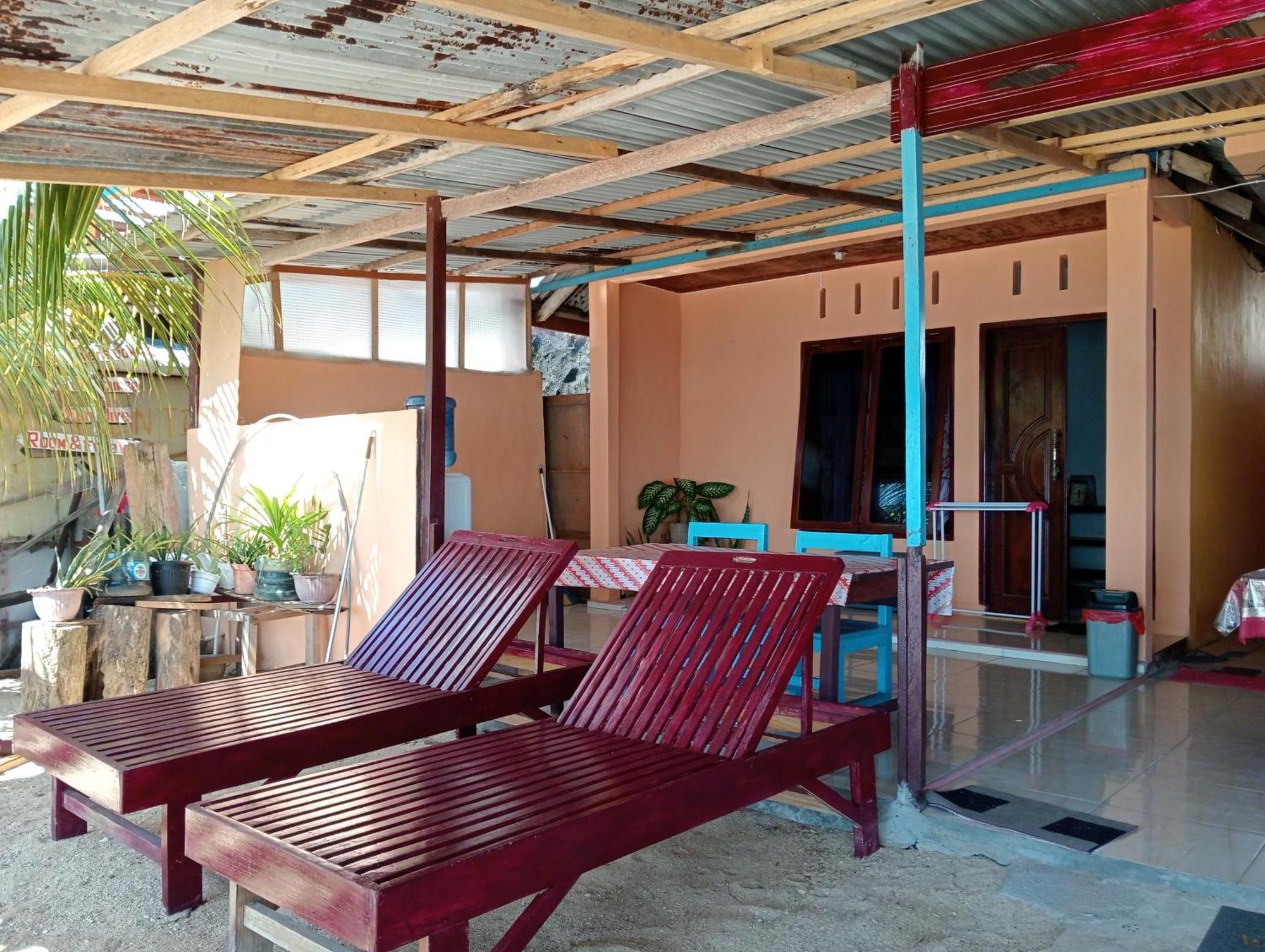 Mamalis Homestay Manado Exterior foto