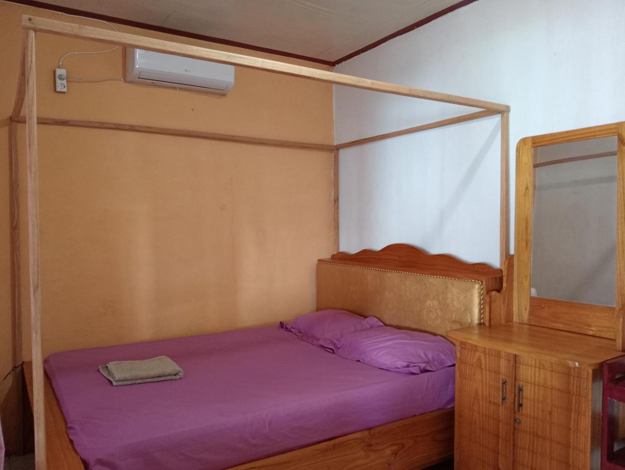Mamalis Homestay Manado Exterior foto