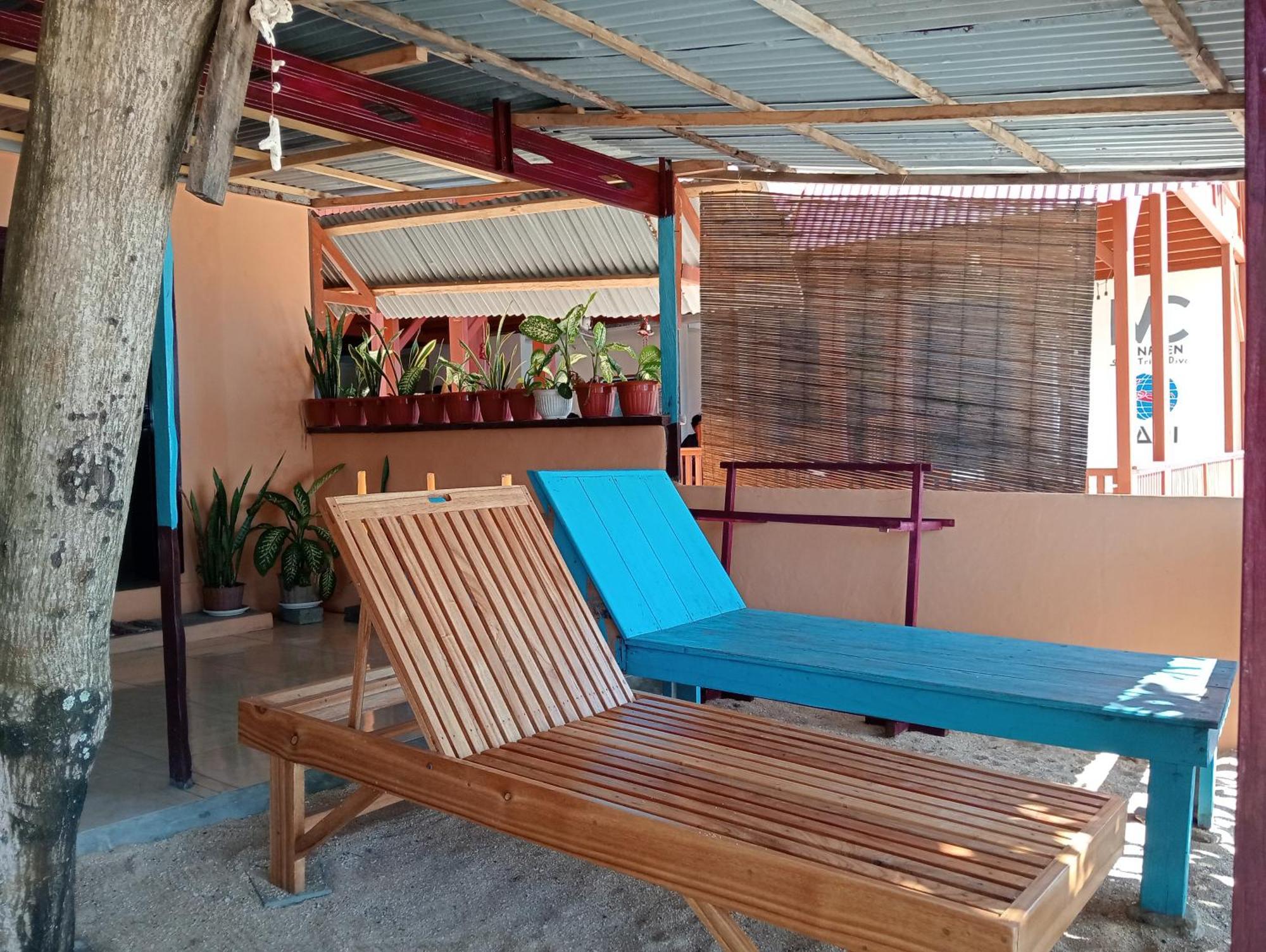 Mamalis Homestay Manado Exterior foto