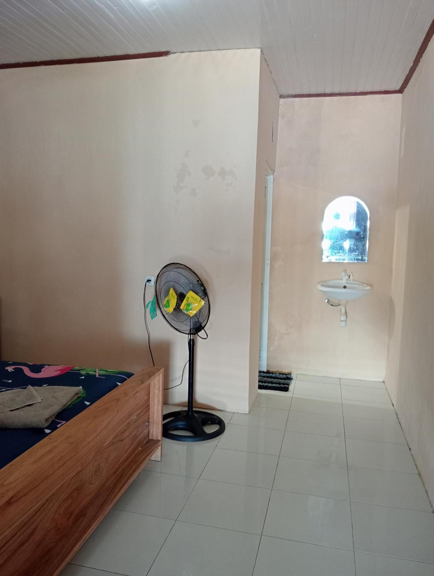 Mamalis Homestay Manado Exterior foto