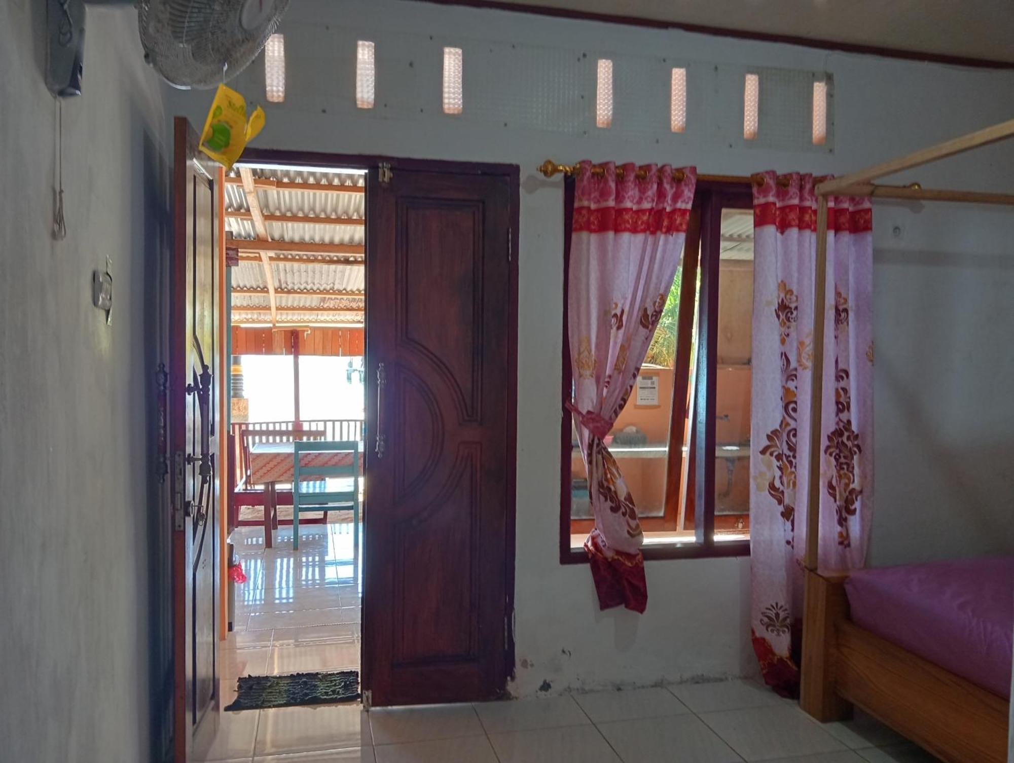 Mamalis Homestay Manado Exterior foto